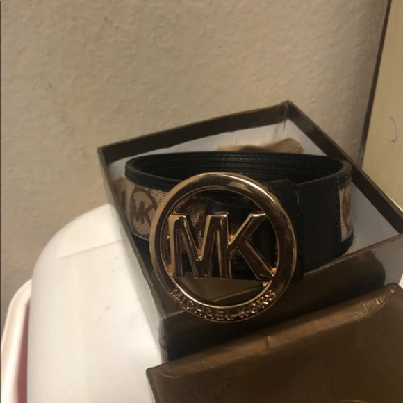 Michael Kors Belt - Picture 3 of 3